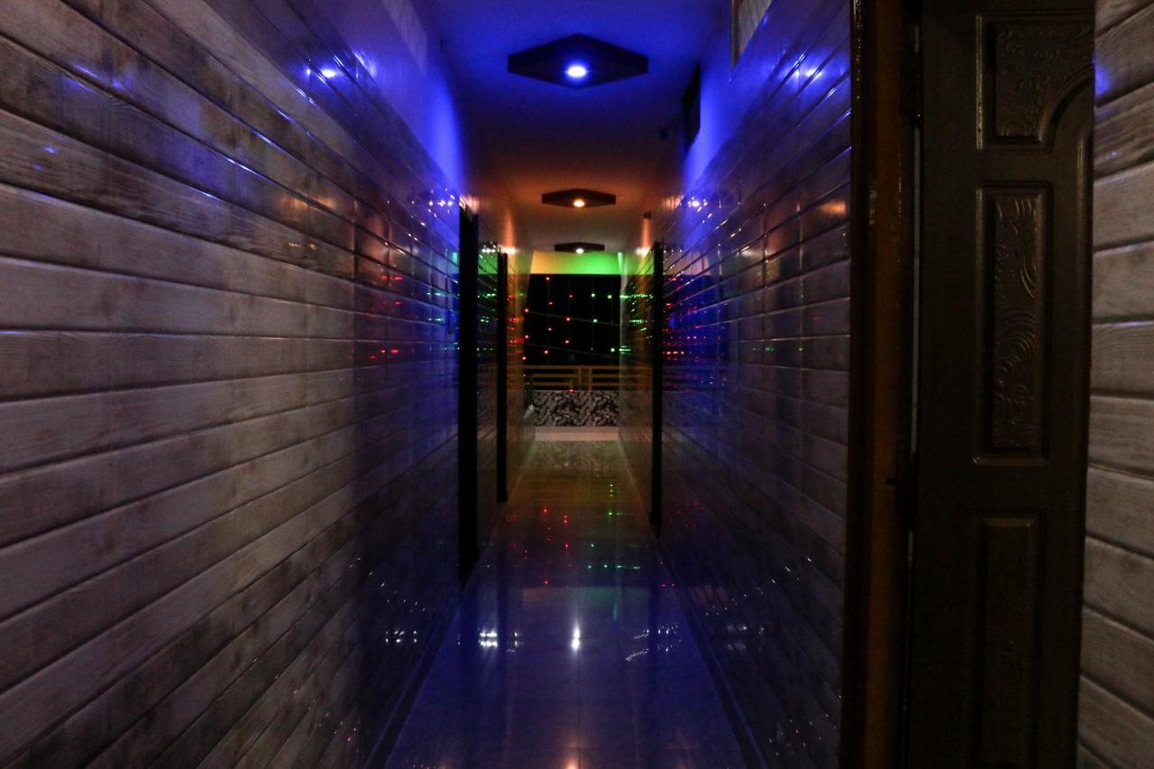Sri Priya Lodge Dharmapuri 外观 照片