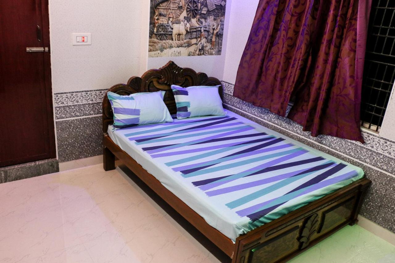 Sri Priya Lodge Dharmapuri 外观 照片